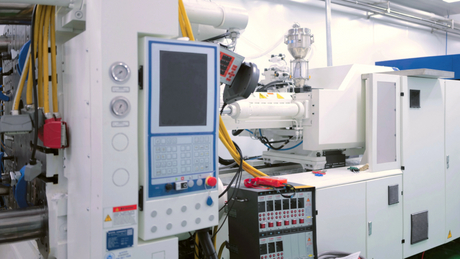 Automatic Injectione molding equipment_5589_3144.jpg